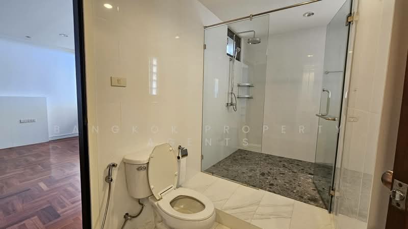 Dera Mansion, Bangkok, 23 Soi Sukhumvit 18, Khlong Toei, Bangkok, 3 Bedrooms, 315 sqm, Condo For Rent, by BANGKOK PROPERTY AGENTS, 500427786 - DDproperty.com