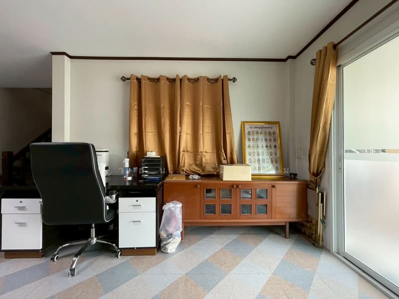 Chonlada Bangbuathong, Nonthaburi, Bang Kruai - Sai Noi Road, Bang Bua Thong, Nonthaburi, 3 Bedrooms, 200 sqm, Single Detached House For Sale, by Wasana Meetheam, 500427811 - DDproperty.com
