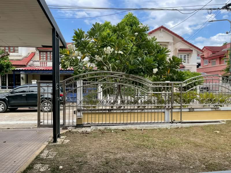 Chonlada Bangbuathong, Nonthaburi, Bang Kruai - Sai Noi Road, Bang Bua Thong, Nonthaburi, 3 Bedrooms, 200 sqm, Single Detached House For Sale, by Wasana Meetheam, 500427811 - DDproperty.com