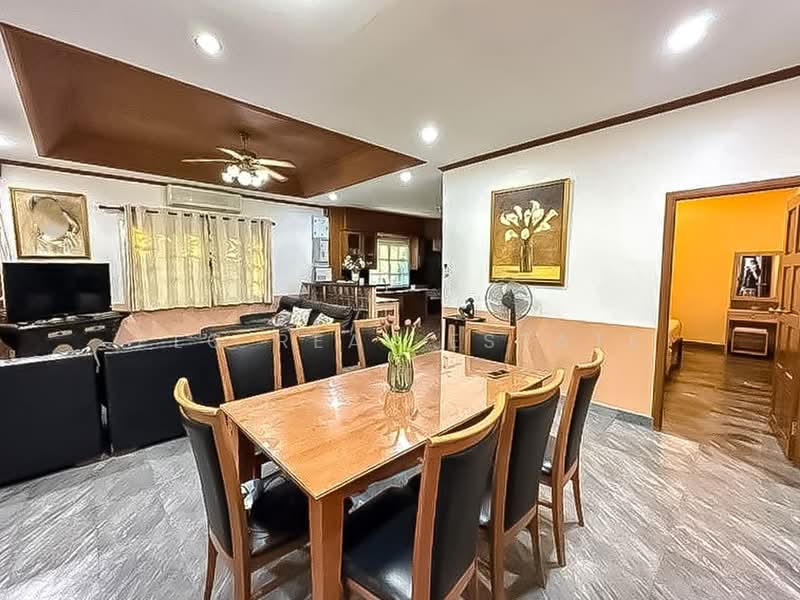 House for Sale Chaiyapruek Jomtien 5Bedroom Private Pool, Chon Buri (Pattaya), Bang Lamung, Bang Lamung (Pattaya), Chon Buri (Pattaya), 5 Bedrooms, 280 sqm, Single Detached House For Sale, by PLC Real Estate, 500427818 - DDproperty.com