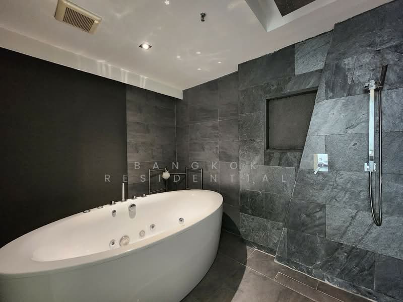 The Emporio Place, bangkok, 93 Soi Sukhumvit 24, Sukhumvit Road, Khong Tan, Khlong Toei, Bangkok, 1 Bedroom, 160 sqm, Condo For Sale, by Bangkok Residential, 500427854 - DDproperty.com