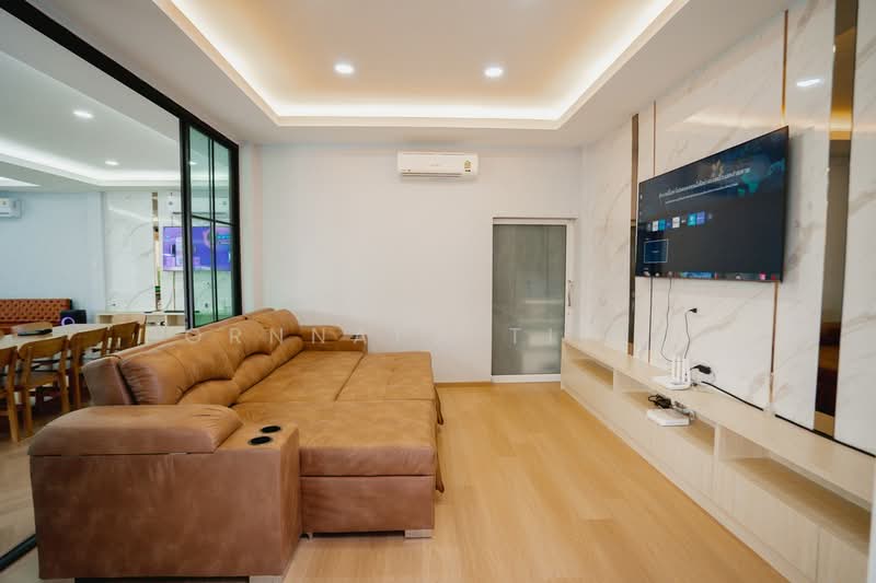 Pool Villa in Sattahip Surrounded by Mountains and Nature, Chon Buri (Pattaya), Sattahip, Chon Buri (Pattaya), 4 Bedrooms, 265 sqm, Single Detached House For Sale, by Pornnapa Titloi, 500427859 - DDproperty.com