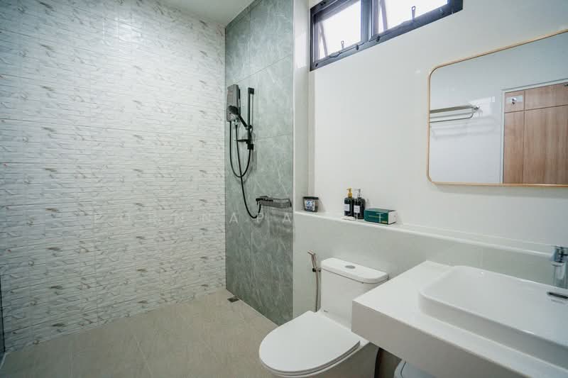 Pool Villa in Sattahip Surrounded by Mountains and Nature, Chon Buri (Pattaya), Sattahip, Chon Buri (Pattaya), 4 Bedrooms, 265 sqm, Single Detached House For Sale, by Pornnapa Titloi, 500427859 - DDproperty.com