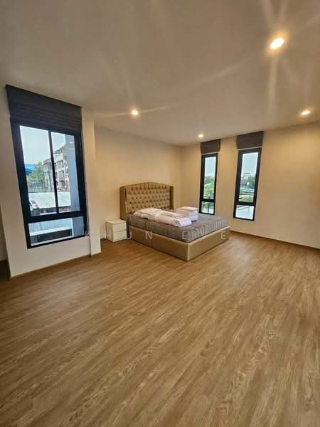 ขายและให้เช่า บ้านเดี่ยวหลังใหญ่ พื้นที่เยอะ สไตล์ pool villa สุขุมวิท 62 บางจาก ( SPSEVE2114 ), กรุงเทพ, สุขุมวิท 62, บางจาก, พระโขนง, กรุงเทพ, 700 ตร.ม., บ้านเดี่ยว ให้เช่า, โดย Khun Eve, 500427869 - DDproperty.com
