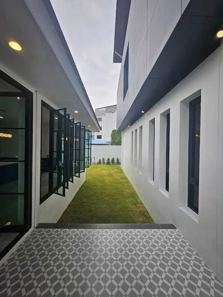 ขายและให้เช่า บ้านเดี่ยวหลังใหญ่ พื้นที่เยอะ สไตล์ pool villa สุขุมวิท 62 บางจาก ( SPSEVE2114 ), กรุงเทพ, สุขุมวิท 62, บางจาก, พระโขนง, กรุงเทพ, 700 ตร.ม., บ้านเดี่ยว ขาย, โดย Khun Eve, 500427880 - DDproperty.com