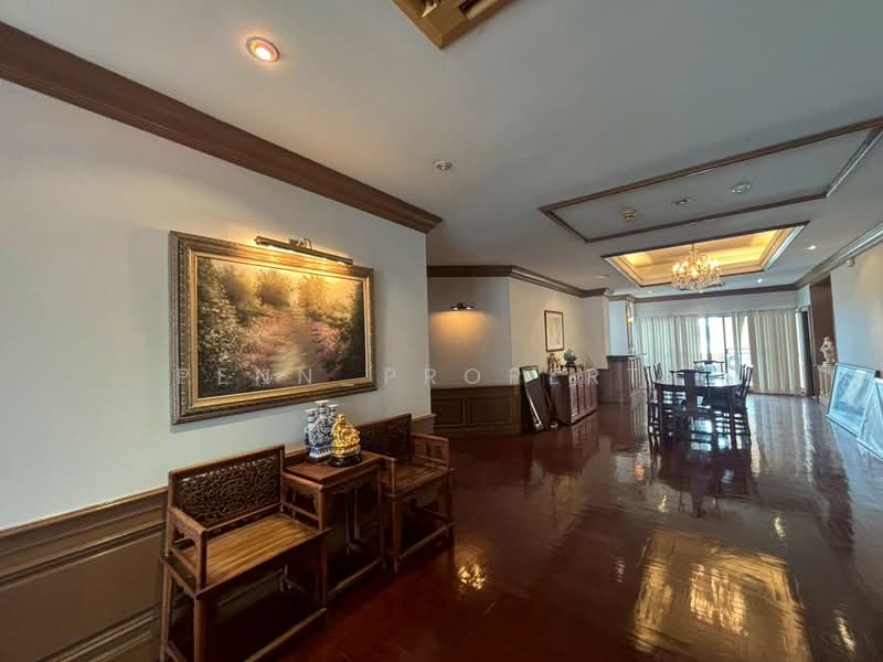 Castle Hill Mansion, Bangkok, 12 Ekkamai 6 Alley, Phra Kanong Nua, Watthana, Bangkok, 3 Bedrooms, 326 sqm, Condo For Sale, by penn_property, 500427891 - DDproperty.com