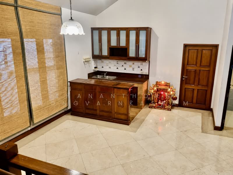 บ้านเดี่ยว รัชดา 36, Bangkok, Chan Kasem, Chatuchak, Bangkok, 2 Bedrooms, 200 sqm, Single Detached House For Sale, by Thananthorn Wongvarnkaseam, 500427905 - DDproperty.com