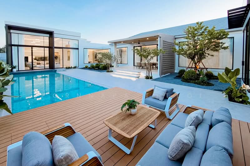 For sale house 4 bedrooms at Nong Pla Lai, Chon Buri (Pattaya), Nong Pla Lai, Bang Lamung (Pattaya), Chon Buri (Pattaya), 4 Bedrooms, 517 sqm, Single Detached House For Sale, by Pornnapa Titloi, 500427928 - DDproperty.com