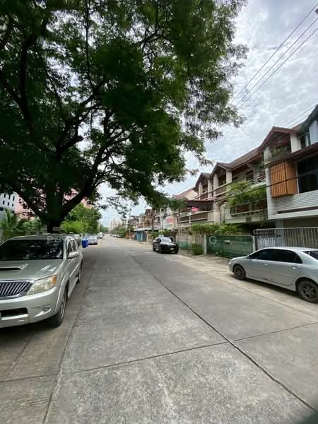 ให้เช่า ออฟฟิศ รามคำแหง (Ramkhamhaeng) 1,000 ตร.ม., กรุงเทพ, หัวหมาก, บางกะปิ, กรุงเทพ, 1,000 ตร.ม., สำนักงาน ให้เช่า, โดย Tida phanthonglarptawee, 500427939 - DDproperty.com