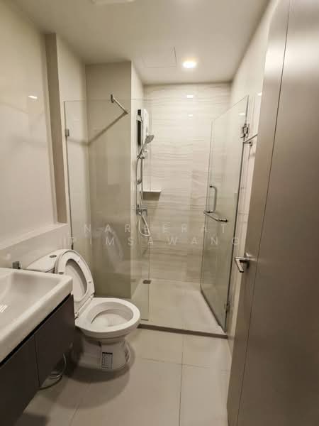 Aspire Onnut Station, Bangkok, Sukhumvit Road, Phra Kanong, Khlong Toei, Bangkok, 1 Bedroom, 30 sqm, Condo For Rent, by Nareerat Pimsawang, 500427944 - DDproperty.com
