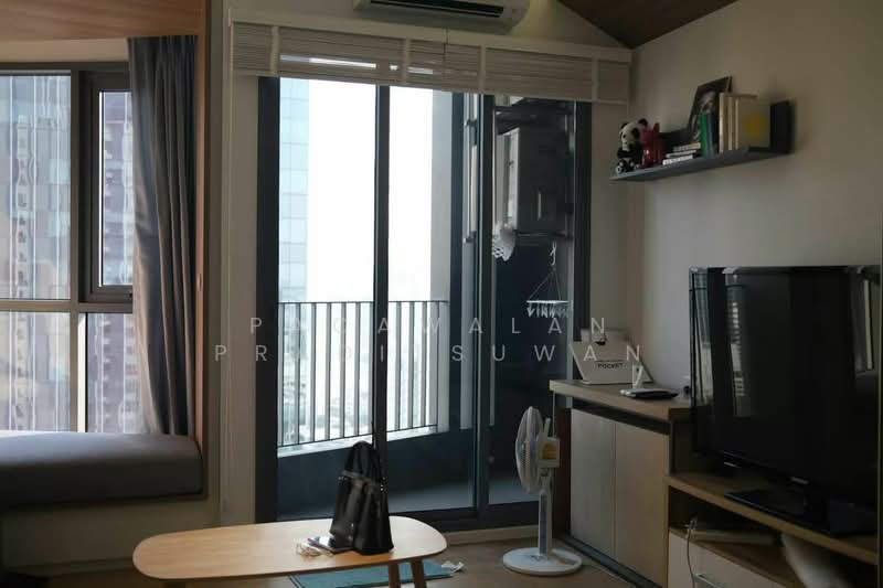 Triple Y Residence Samyan, Bangkok, Rama 4 Road, Wang Mai, Pathum Wan, Bangkok, 1 Bedroom, 40 sqm, Condo For Sale, by Pacawalan Praditsuwan, 500427981 - DDproperty.com