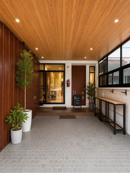 Baan Klang Muang S-Sense Rama 9-Ladprao, Bangkok, Soi Ladprao 84, Ladprao Road, Wang Thonglang, Bangkok, 3 Bedrooms, 200 sqm, Townhouse For Sale, by Airada Parasarn, 500428016 - DDproperty.com