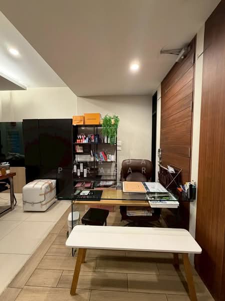 Baan Klang Muang S-Sense Rama 9-Ladprao : บ้านกลางเมือง เอสเซ้นส์ พระราม 9-ลาดพร้าว, กรุงเทพ, ซอยลาดพร้าว 84 ถนนลาดพร้าว, วังทองหลาง, กรุงเทพ, 200 ตร.ม., ทาวน์เฮ้าส์ ขาย, โดย Airada Parasarn, 500428016 - DDproperty.com