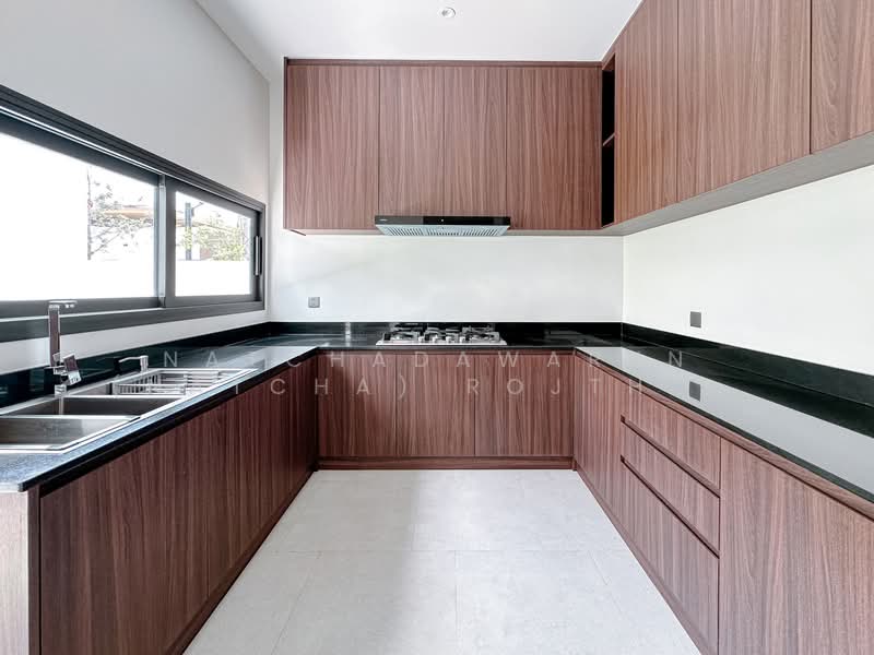 Boat Avenue Residence, Phuket, Choeng Thale, Thalang, Phuket, 3 Bedrooms, 425 sqm, Villa For Sale, by Natchadawaryn (Natcha) Rojthanakrit, 500428040 - DDproperty.com