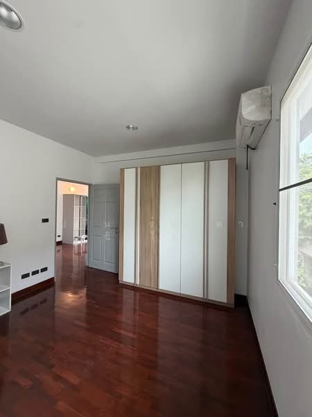 Villa Arcadia Srinakarin : วิลล่า อะคาเดีย ศรีนครินทร์, สมุทรปราการ, ซอย หมู่บ้านวิลล่าอะคาเดียศรีนครินทร์, บางแก้ว, บางพลี, สมุทรปราการ, 220 ตร.ม., บ้านเดี่ยว ให้เช่า, โดย ปรินทร์ญาดา ชิณโชติ, 500428076 - DDproperty.com