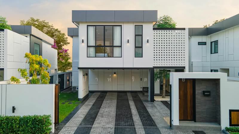 World Club Land, Chiang Mai, Chiang Mai-Hang Dong Road, Nong Kwai, Hang Dong, Chiang Mai, 4 Bedrooms, 447 sqm, Single Detached House For Sale, by Elijah Ridgley, 500428083 - DDproperty.com