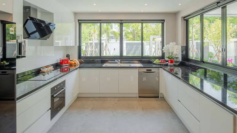 World Club Land, Chiang Mai, Chiang Mai-Hang Dong Road, Nong Kwai, Hang Dong, Chiang Mai, 4 Bedrooms, 447 sqm, Single Detached House For Sale, by Elijah Ridgley, 500428083 - DDproperty.com