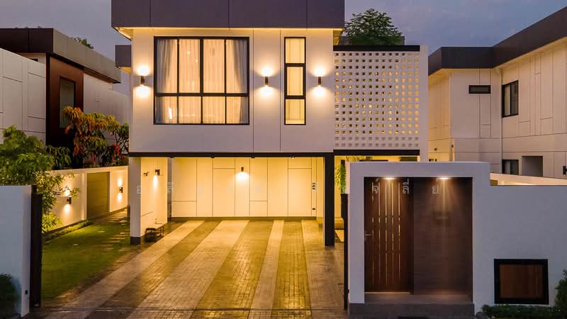 World Club Land, Chiang Mai, Chiang Mai-Hang Dong Road, Nong Kwai, Hang Dong, Chiang Mai, 4 Bedrooms, 447 sqm, Single Detached House For Sale, by Elijah Ridgley, 500428083 - DDproperty.com