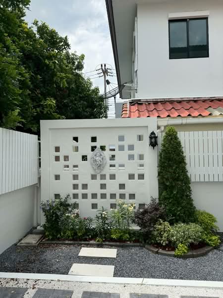Baan Fah Piyarom Nesto, Pathum Thani, Lam Luk Ka Road, Bung Kham Proi, Lam Luk Ka, Pathum Thani, 3 Bedrooms, 160 sqm, Semi-Detached House (Twin House) For Sale, by นภัสศรณ์ วงศ์สินไทยกร (นันท์), 500428122 - DDproperty.com