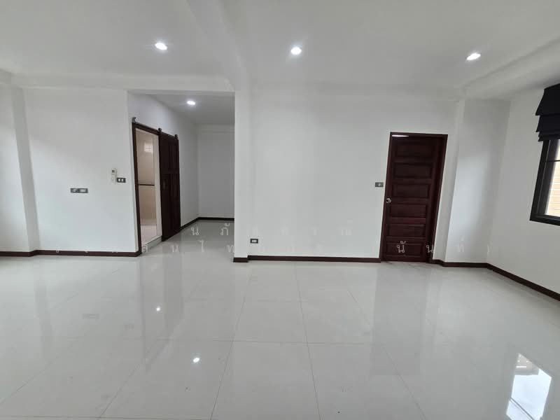 Foresta Nimitmai 40, Bangkok, Nimit Mai Road, Sam Wa Tawan Ok, Khlong Sam Wa, Bangkok, 3 Bedrooms, 200 sqm, Single Detached House For Sale, by นภัสศรณ์ วงศ์สินไทยกร (นันท์), 500428136 - DDproperty.com
