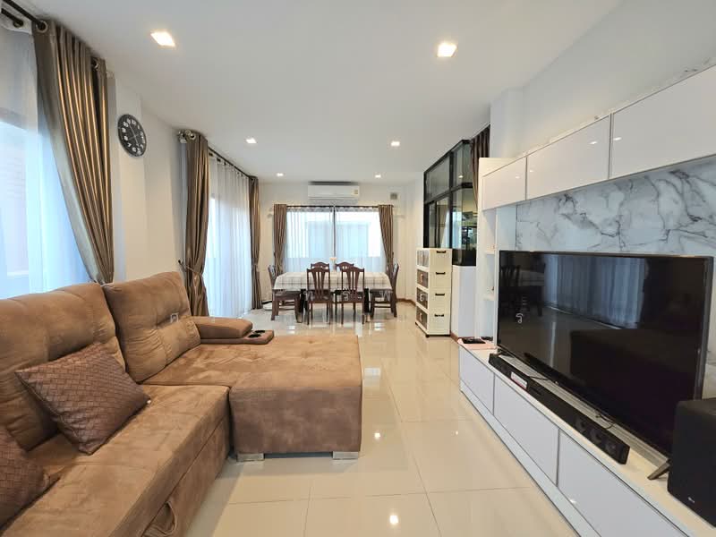 Casa Ville Watcharapol-Permsin, Bangkok, ถ.เพิ่มสิน, O-Ngoen, Sai Mai, Bangkok, 4 Bedrooms, 167 sqm, Single Detached House For Sale, by ภัทรพล ศรีกัลยาณบุตร, 500428139 - DDproperty.com