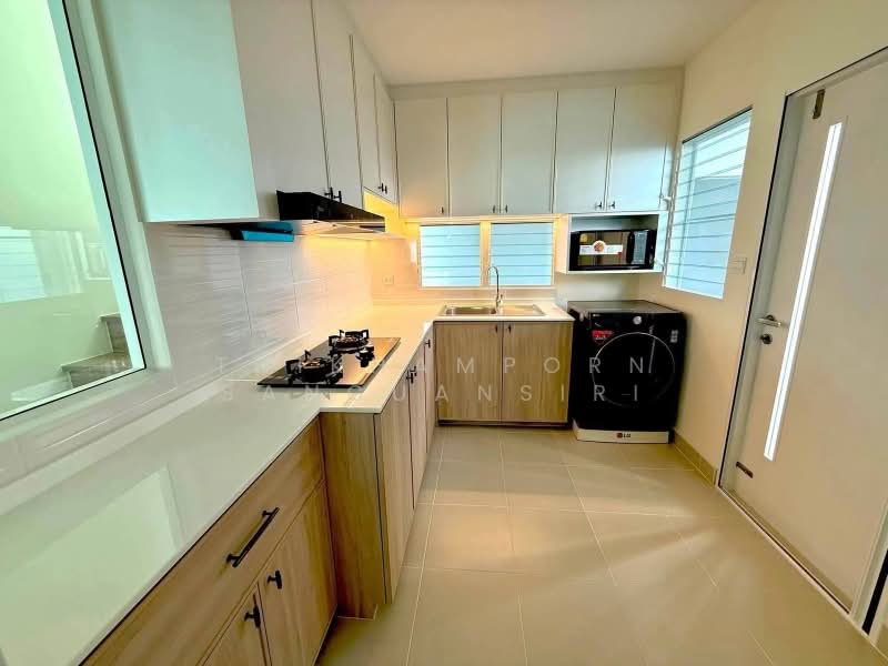 Villaggio 3 Srinakarin-Bangna, Samut Prakan, Bang Kaeo, Bang Plee, Samut Prakan, 4 Bedrooms, 185 sqm, Single Detached House For Rent, by Thikhamporn Sanguansiri, 500428145 - DDproperty.com
