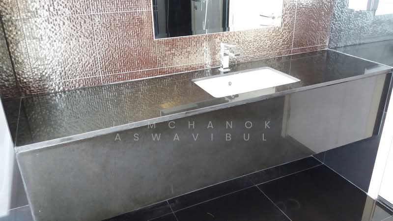 Rhythm Sukhumvit 36-38, Bangkok, 55 Soi Sukhumvit 36, Sukhumvit Road, Phra Kanong, Khlong Toei, Bangkok, 2 Bedrooms, 76 sqm, Condo For Sale, by Jomchanok Aswavibul, 500428152 - DDproperty.com