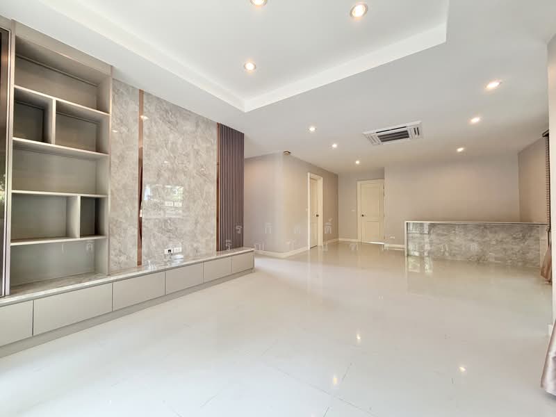 Villa Nakarin Onnut-Wongwaen : วิลล่า นครินทร์ อ่อนนุช-วงแหวน, กรุงเทพ, ถนนสุขาภิบาล 2, ประเวศ, กรุงเทพ, 370 ตร.ม., บ้านเดี่ยว ขาย, โดย จิรกิตติ์ (คิม)เจริญบัณฑิตสกุล, 500428155 - DDproperty.com