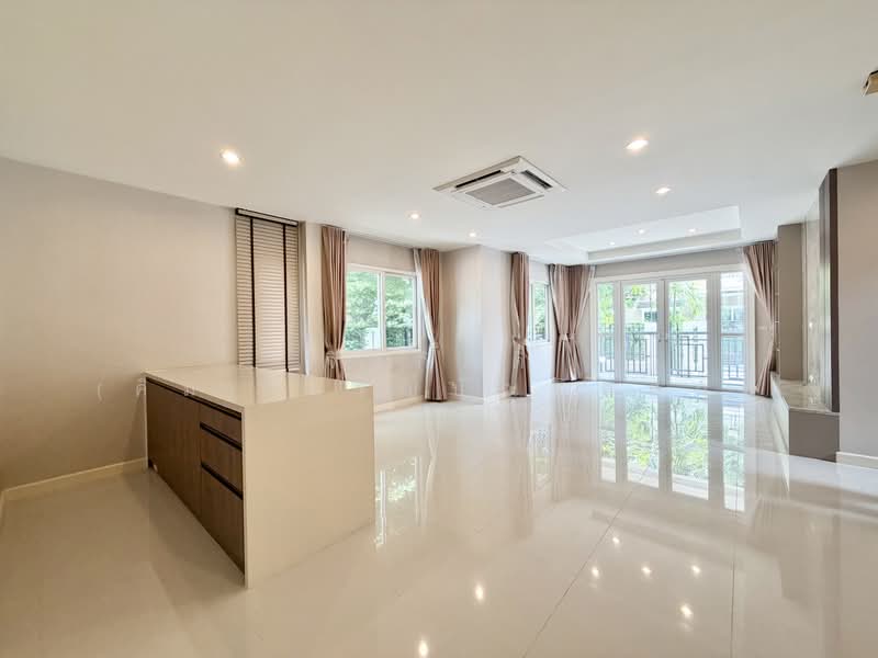 Villa Nakarin Onnut-Wongwaen : วิลล่า นครินทร์ อ่อนนุช-วงแหวน, กรุงเทพ, ถนนสุขาภิบาล 2, ประเวศ, กรุงเทพ, 370 ตร.ม., บ้านเดี่ยว ขาย, โดย จิรกิตติ์ (คิม)เจริญบัณฑิตสกุล, 500428155 - DDproperty.com