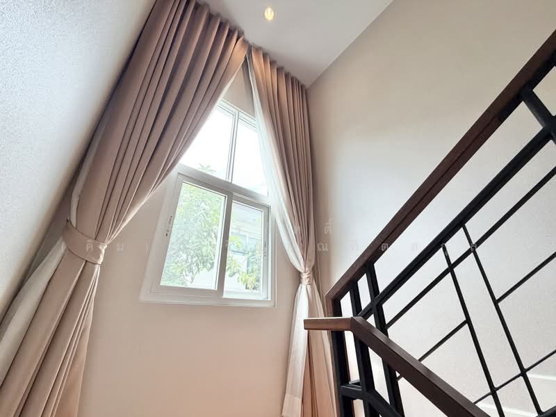 Villa Nakarin Onnut-Wongwaen, Bangkok, Sukhapiban 2 Road, Prawet, Bangkok, 4 Bedrooms, 370 sqm, Single Detached House For Sale, by จิรกิตติ์ (คิม)เจริญบัณฑิตสกุล, 500428155 - DDproperty.com