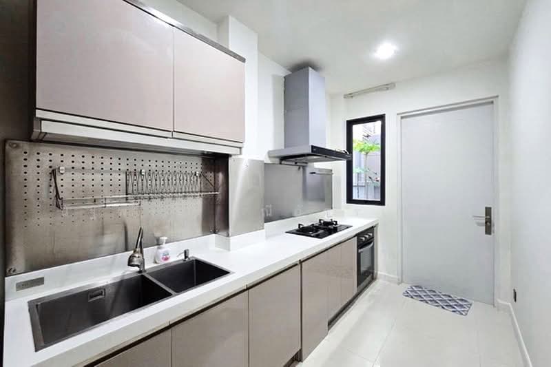 The Gentry Phatthanakan 2, Bangkok, Phatthanakan 32, Suan Luang, Bangkok, 4 Bedrooms, 450 sqm, Single Detached House For Rent, by นัฐพงค์ มณีอัครเนตร, 500428156 - DDproperty.com