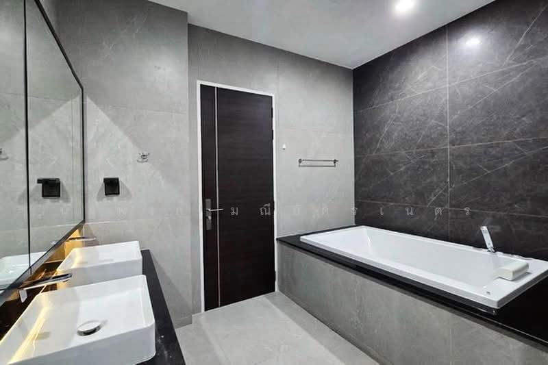 The Gentry Phatthanakan 2, Bangkok, Phatthanakan 32, Suan Luang, Bangkok, 4 Bedrooms, 450 sqm, Single Detached House For Rent, by นัฐพงค์ มณีอัครเนตร, 500428156 - DDproperty.com