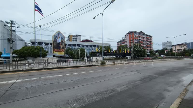ขายด่วน อาคารพาณิชย์หน้า ม.เทคโนโลยีราชมงคลสุวรรณภูมิ, Nonthaburi, Bang Kra So, Muang Nonthaburi, Nonthaburi, , 640 sqm, Shophouse For Sale, by Anumas Hangkul, 500428168 - DDproperty.com