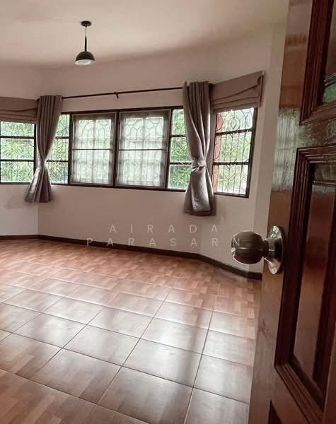 หมู่บ้านรุ่งเรือง 5, Nonthaburi, Bang Rak Yai, Bang Bua Thong, Nonthaburi, 3 Bedrooms, 280 sqm, Single Detached House For Rent, by Airada Parasarn, 500428196 - DDproperty.com