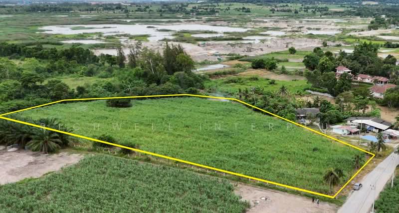 8 rai of land for sale in Khlong Kiu, adjacent to a concrete road and Nong Nam Khiao Reservoir,, Chon Buri (Pattaya), Khlong Kiu, Ban Bung, Chon Buri (Pattaya), , 12,960 sqm, Land For Sale, by RICHWELL INTERPLUS, 500428243 - DDproperty.com