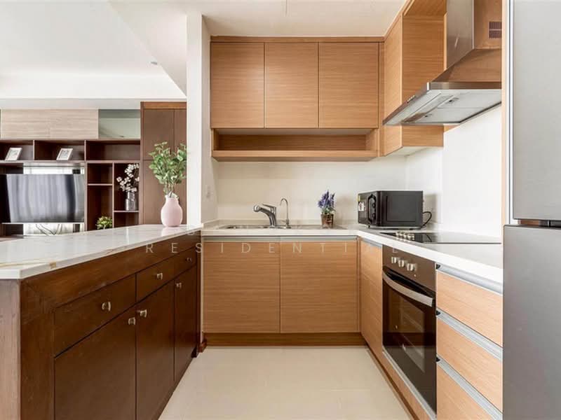 The Emporio Place, Bangkok, 93 Soi Sukhumvit 24, Sukhumvit Road, Khong Tan, Khlong Toei, Bangkok, 2 Bedrooms, 108 sqm, Condo For Sale, by Bangkok Residential, 500428249 - DDproperty.com