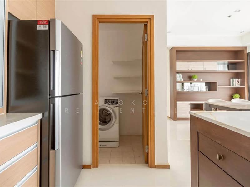 The Emporio Place, Bangkok, 93 Soi Sukhumvit 24, Sukhumvit Road, Khong Tan, Khlong Toei, Bangkok, 2 Bedrooms, 108 sqm, Condo For Sale, by Bangkok Residential, 500428249 - DDproperty.com