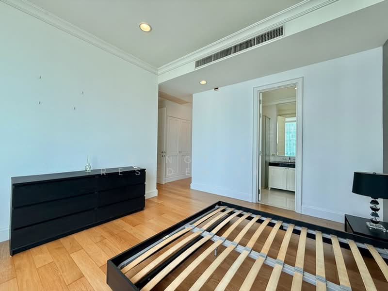 Royce Private Residences, Bangkok, 61 Soi Sukhumvit 31, Khlongtoei Nua, Watthana, Bangkok, 3 Bedrooms, 143 sqm, Condo For Rent, by Bangkok Residential, 500428252 - DDproperty.com