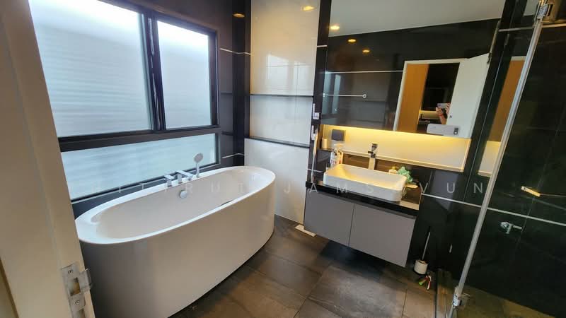 Setthasiri Krungthep Kreetha, Bangkok, Krungthep Kreetha Road, Hua Mak, Bang Kapi, Bangkok, 4 Bedrooms, 300 sqm, Single Detached House For Rent, by Thitirut Jamsuvun, 500428255 - DDproperty.com