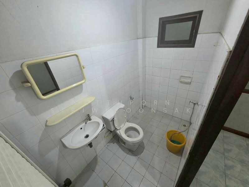 Thipmanee Village, Pathum Thani, Bang Luang, Muang Pathum Thani, Pathum Thani, 2 Bedrooms, 90 sqm, Townhouse For Sale, by Natthporn Siriwiboonsak, 500428310 - DDproperty.com