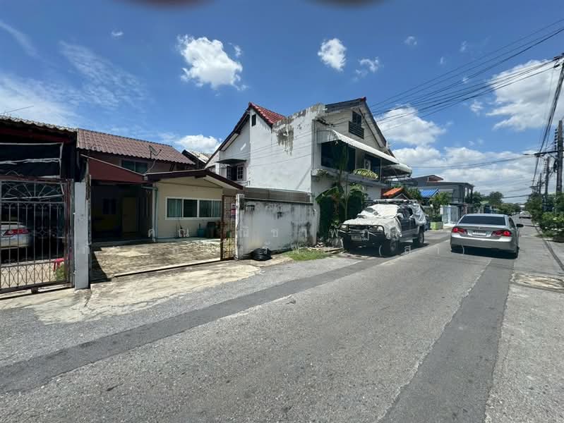 ปิ่นเจริญ 3 ดอนเมือง, กรุงเทพ, ถนนวิภาวดี-รังสิต, สีกัน, ดอนเมือง, กรุงเทพ, 140 ตร.ม., บ้านแฝด ขาย, โดย คุณ ณิชาพัฏฐ์ ภัทรธนทรัพย์ (สา), 500428335 - DDproperty.com