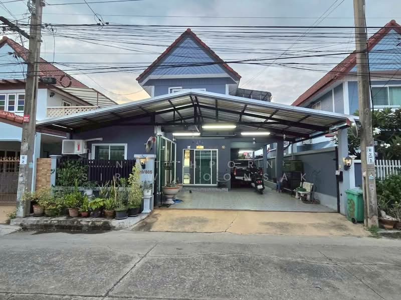 Baan Lanthog Tiwanon-Pak Kret 27, Nonthaburi, Tiwanon Road, Bang Phut, Pak Kret, Nonthaburi, 5 Bedrooms, 200 sqm, Single Detached House For Sale, by Natthporn Siriwiboonsak, 500428390 - DDproperty.com