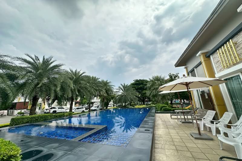 Golden Town 2 Onnut-Ladkrabang : โกลเด้น ทาวน์ 2 อ่อนนุช-ลาดกระบัง, กรุงเทพ, ซอยประชาธร, ลาดกระบัง, กรุงเทพ, 113 ตร.ม., ทาวน์เฮ้าส์ ขาย, โดย คุณจ๋า, 500428408 - DDproperty.com