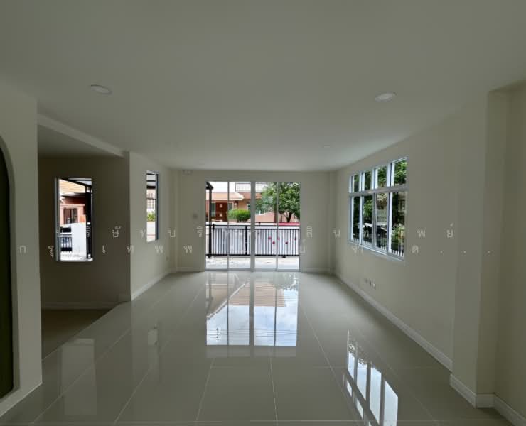 Baan Rattawan 2 : บ้านรัตวรรณ 2, ปทุมธานี, ซอย หมู่บ้านรัตวรรณ 2, ลาดสวาย, ลำลูกกา, ปทุมธานี, 208 ตร.ม., บ้านเดี่ยว ขาย, โดย บริษัทบริหารสินทรัพย์ กรุงเทพพาณิชย์ จำกัด มหาชน ., 500428494 - DDproperty.com