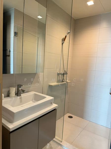 Siri At Sukhumvit, Bangkok, 902 Sukhumvit Road, Phra Kanong, Khlong Toei, Bangkok, 2 Bedrooms, 70 sqm, Condo For Rent, by PROPMATCH CO., LTD., 500428496 - DDproperty.com