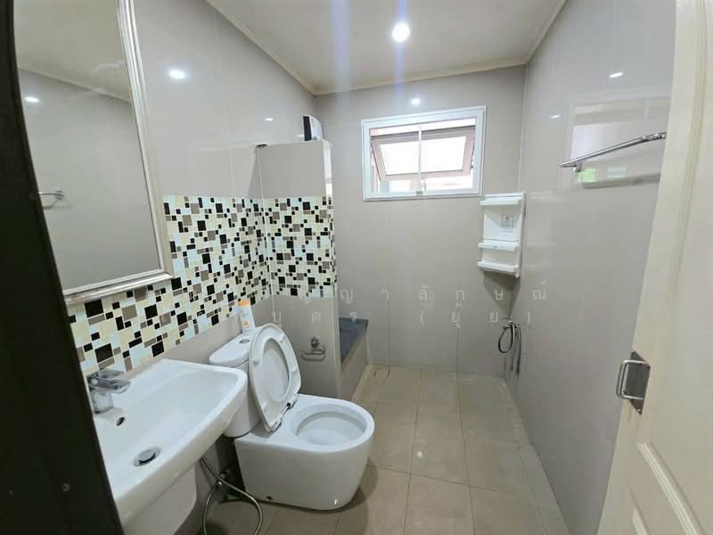 Supalai Ville Wongwaen-Lumlukka Klong 5, Pathum Thani, Bung Kham Proi, Lam Luk Ka, Pathum Thani, 4 Bedrooms, 215 sqm, Single Detached House For Sale, by คุณ ภิญญาลักษณ์ เทพบุตร (ยุ้ย), 500428498 - DDproperty.com