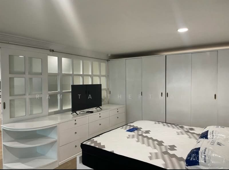 Diamond Tower, Bangkok, Silom, Bang Rak, Bangkok, 2 Bedrooms, 74 sqm, Condo For Rent, by Ramita Theptham, 500428520 - DDproperty.com