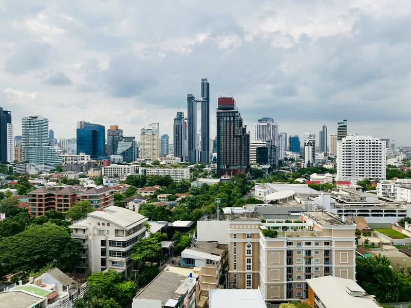 Maru Ekkamai 2, Bangkok, 70-5 Sukhumvit 63 Road, Phra Kanong Nua, Watthana, Bangkok, 2 Bedrooms, 60 sqm, Condo For Rent, by Phoom Imruangsri, 500428523 - DDproperty.com