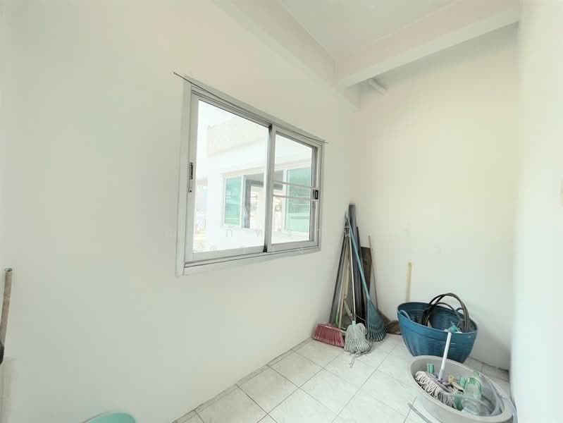 Sarantorn Rangsit Klong 4, Pathum Thani, Sawai Pracharat Road, Bang Yitho, Thanyaburi, Pathum Thani, 4 Bedrooms, 180 sqm, Single Detached House For Sale, by คุณ ภัทรานิษฐ์ วัฒนาจินดาวงศ์ (ไวท์), 500428554 - DDproperty.com
