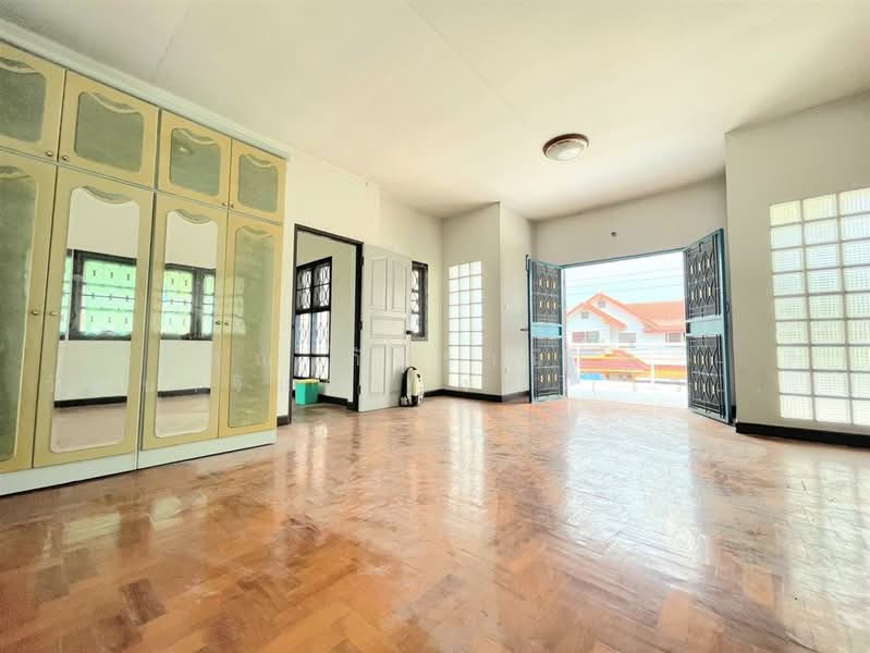 Sarantorn Rangsit Klong 4, Pathum Thani, Sawai Pracharat Road, Bang Yitho, Thanyaburi, Pathum Thani, 4 Bedrooms, 180 sqm, Single Detached House For Sale, by คุณ ภัทรานิษฐ์ วัฒนาจินดาวงศ์ (ไวท์), 500428554 - DDproperty.com